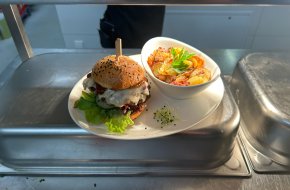 Franz Beef Burger mit Cheddar